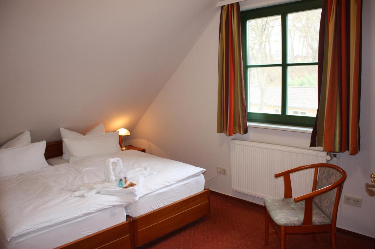 Hotel & Restaurant Lenzer Krug Malchow  Dış mekan fotoğraf