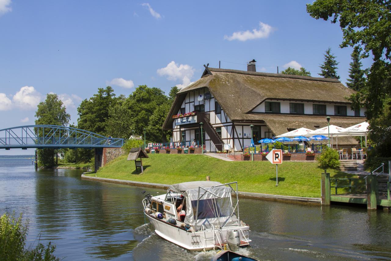 Hotel & Restaurant Lenzer Krug Malchow  Dış mekan fotoğraf